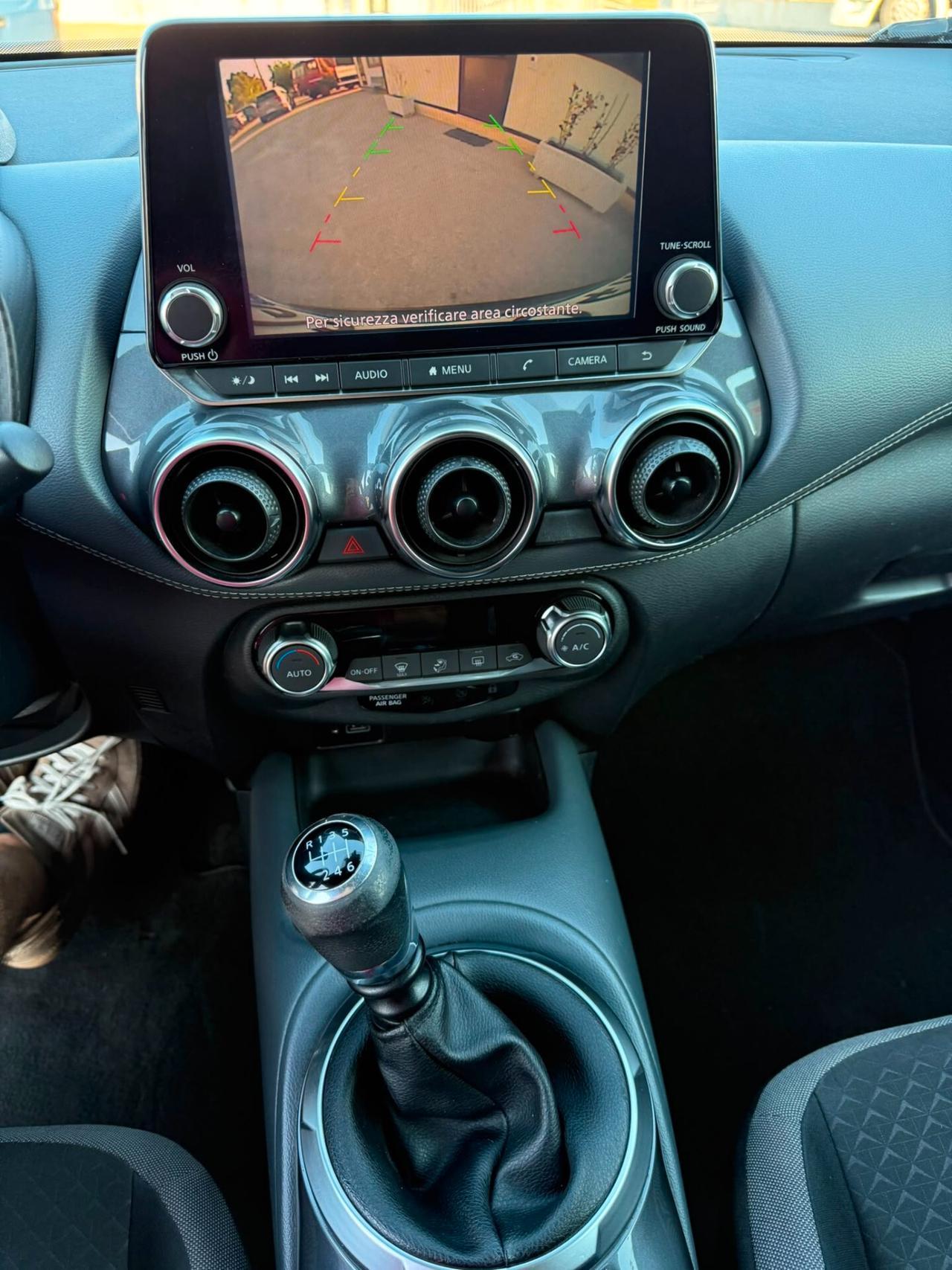 Nissan Juke 1.0 DIG-T 114 CV N-Design