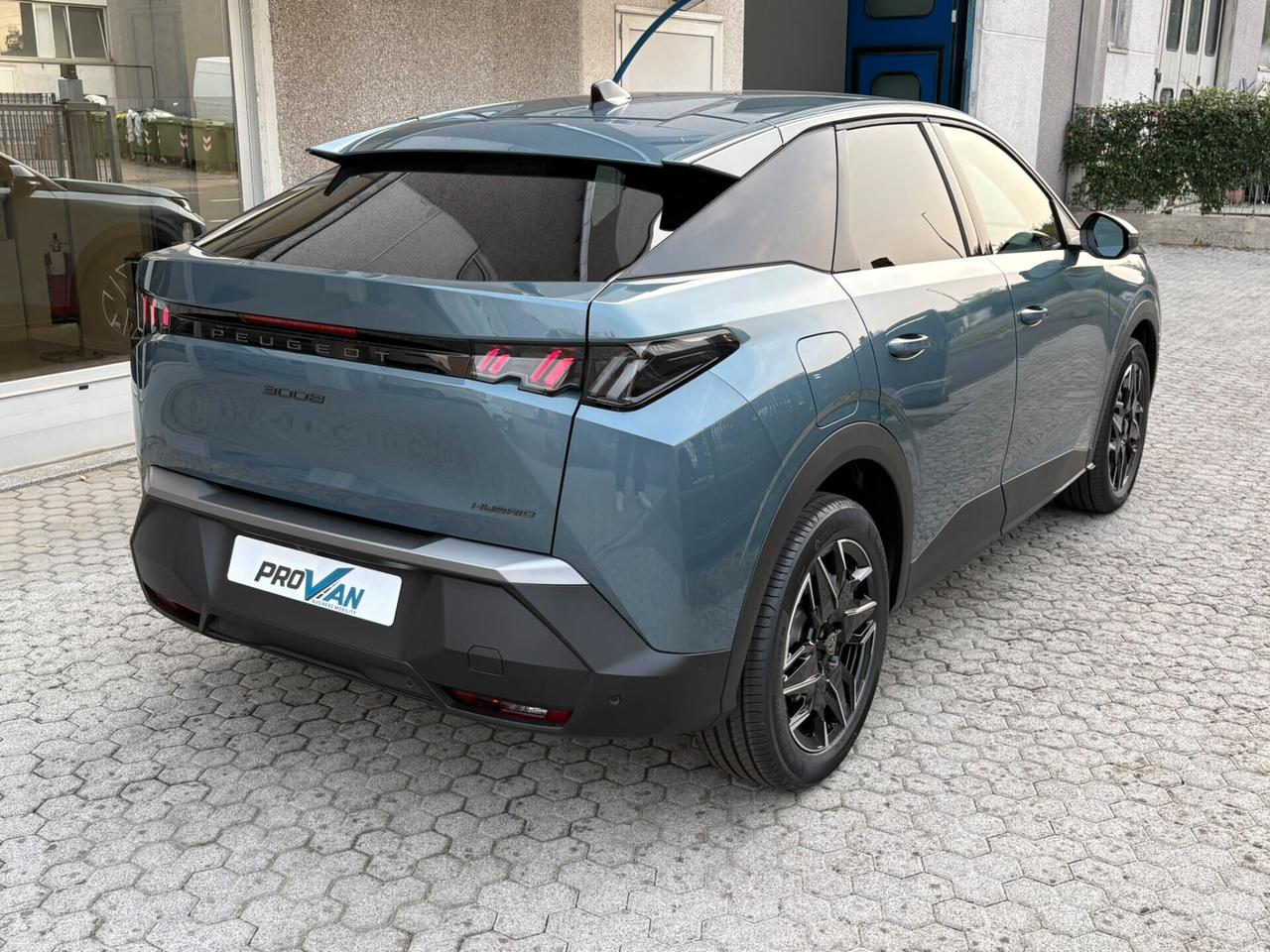 Peugeot 3008 Hybrid 145 e-DCS6 Allure Cambio Automatico