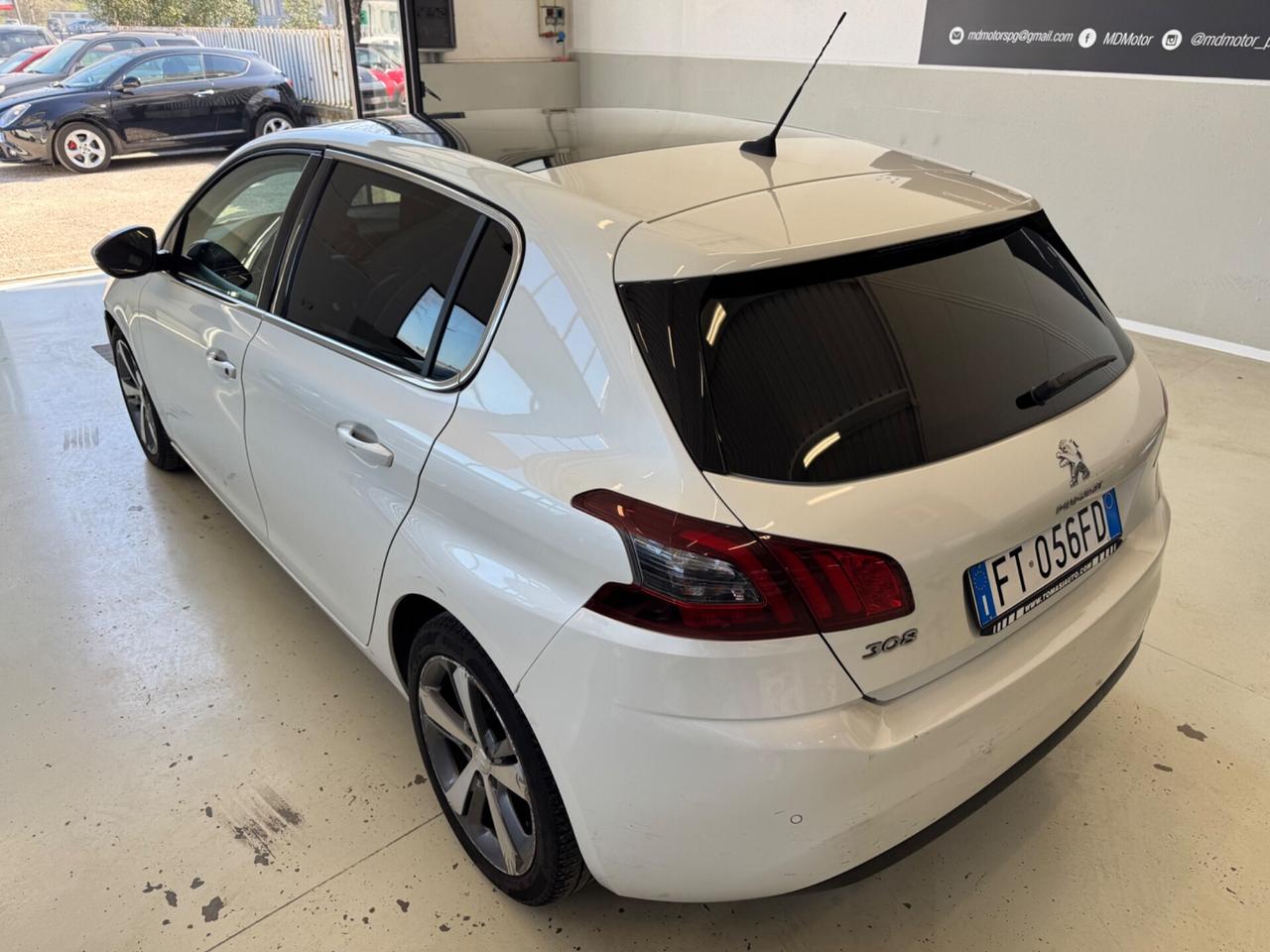 Peugeot 308 HDI 120cv Automatica