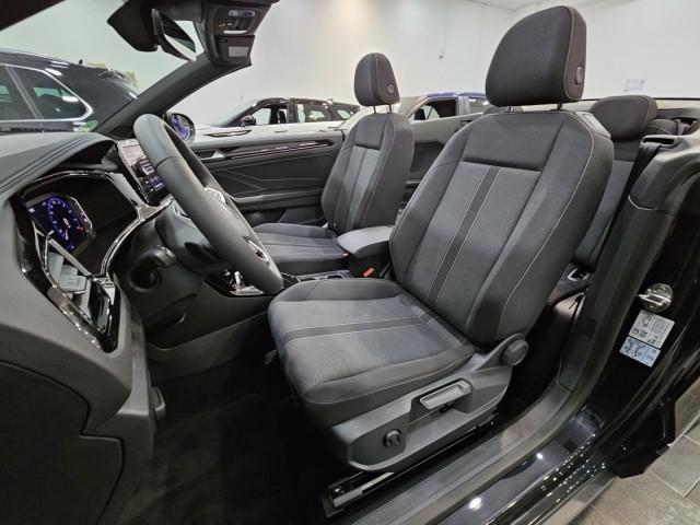 Volkswagen T-Roc 150 cv, C.18", Black Style Pack, Videocamera "Rear View", Supporto lombare, Navigatore "Discover Media", Frangivento, Fari Led Perfomance, Cruise Control Adattivo, Volante con Paddle