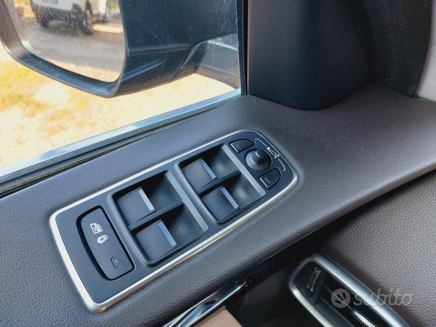 Jaguar F-Pace 2.0 D 180CV Autom. - 2017