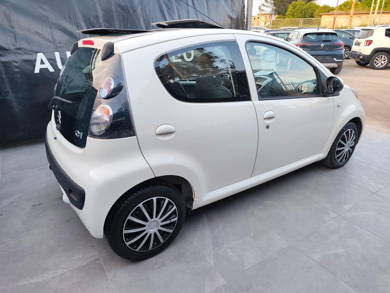 Citroen C1 1.0 benzina cambio automatico tetto apribile