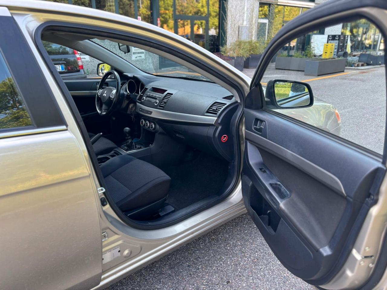 Mitsubishi Lancer 2.0 DI-D 4p. DPF Invite