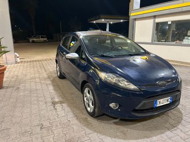 Ford Fiesta 1.4 TDCi 70CV 5 porte Titanium