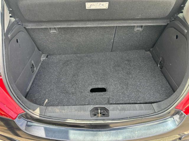OPEL Corsa 1.4 16V 3 porte Sport