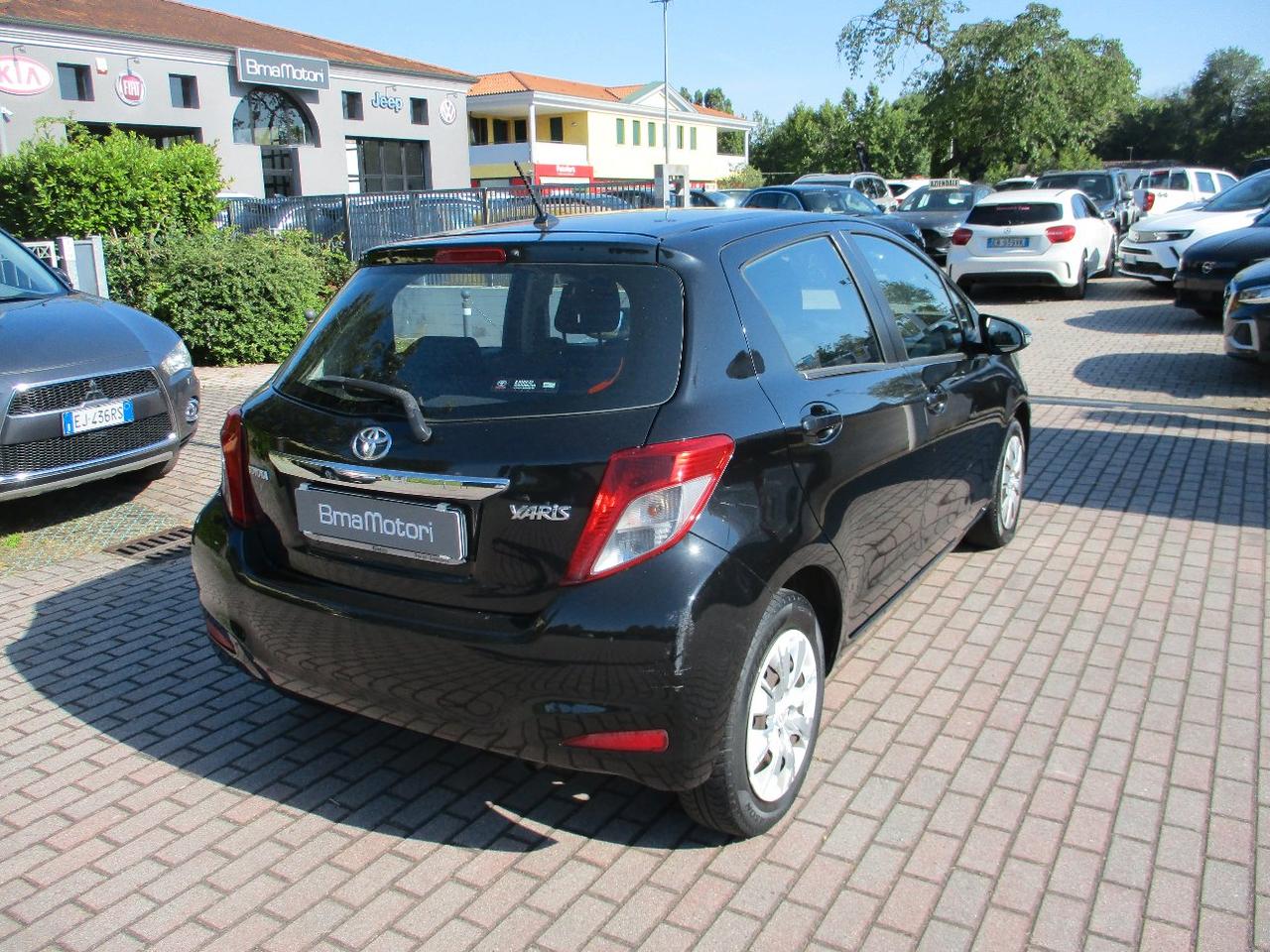 Toyota Yaris 5 Porte Yaris 5p 1.0 Active OK NEOPAT./Camera/Bluetooth