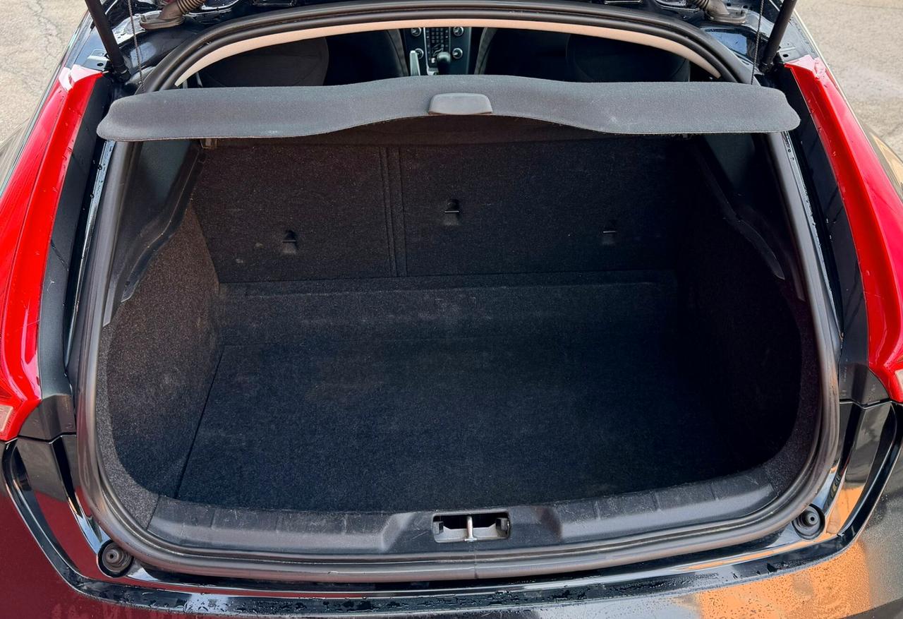 Volvo V40 D2 Momentum Neopatentati