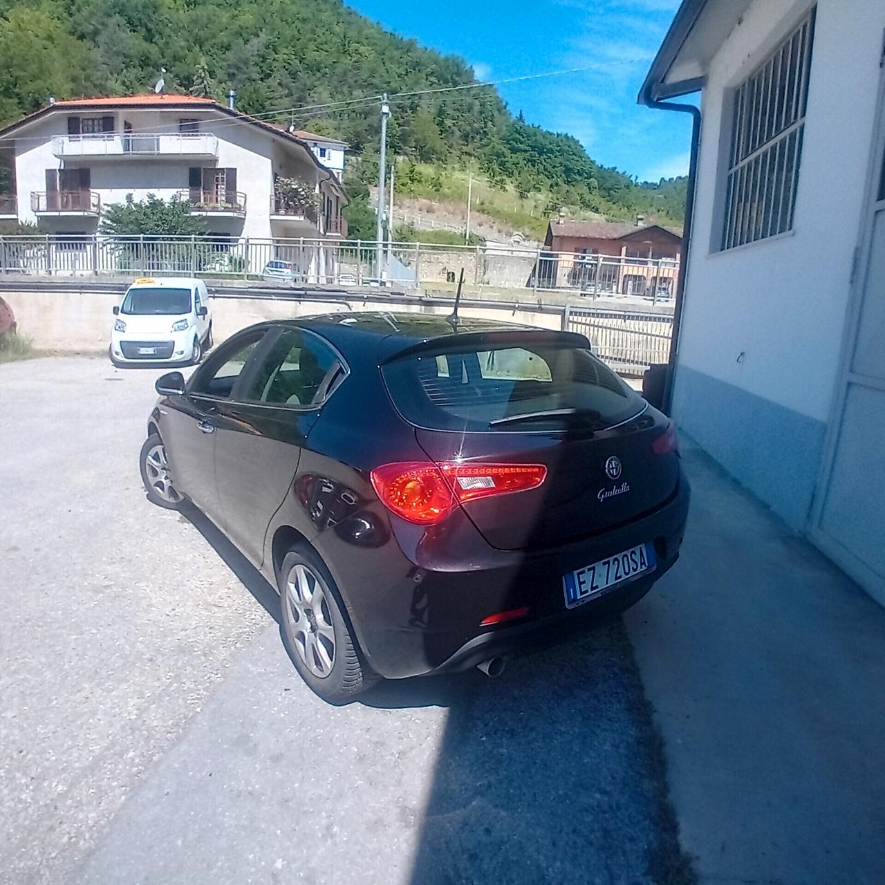 Alfa Romeo Giulietta 1.6 JTDm-2 105 CV Distinctive