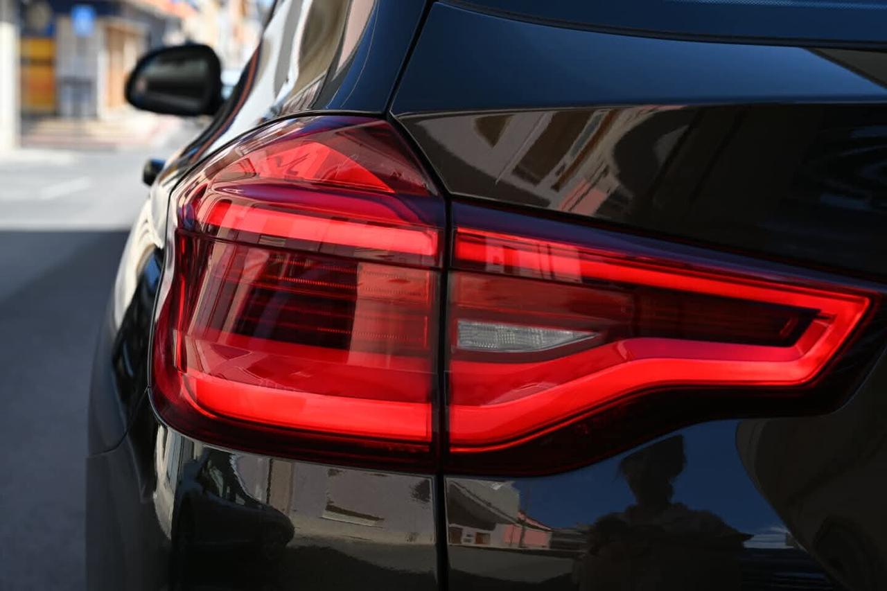 Bmw X3 xDrive20D Advantage FULL Led