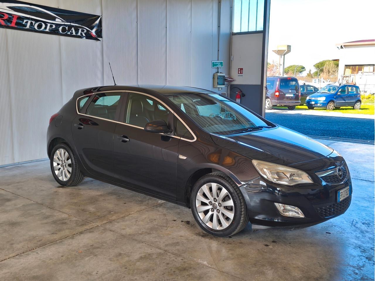Opel Astra 1.7 CDTI 110CV 5 porte