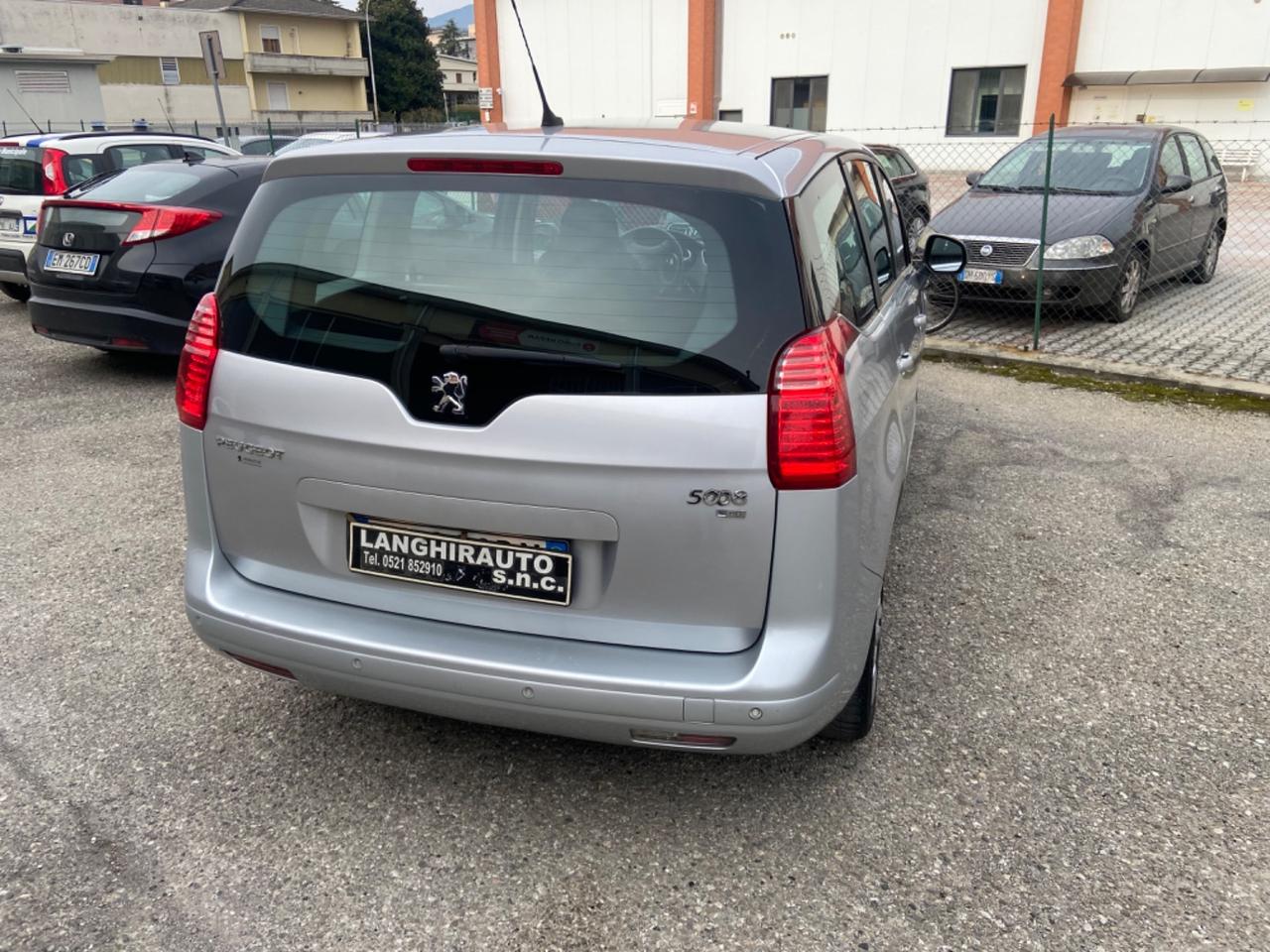 Peugeot 5008 1.6 e-HDi 112CV Stop&Start cambio robotizzato Active