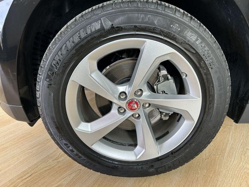 Jaguar F-Pace 2.0D 180cv PURE