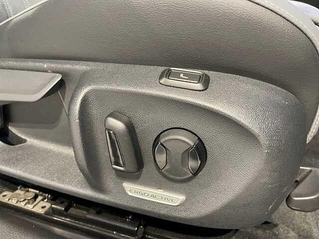 Volkswagen Passat Estate Mark 9 (2024) 2.0TDI 150CV DSG Business - IVA ESPOSTA