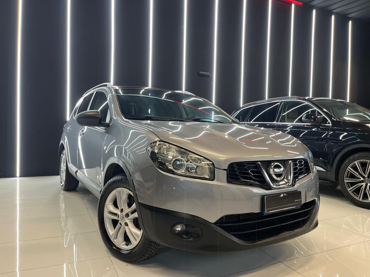 Nissan Qashqai 2.0 dCi DPF Tekna 7 POSTI TETTO
