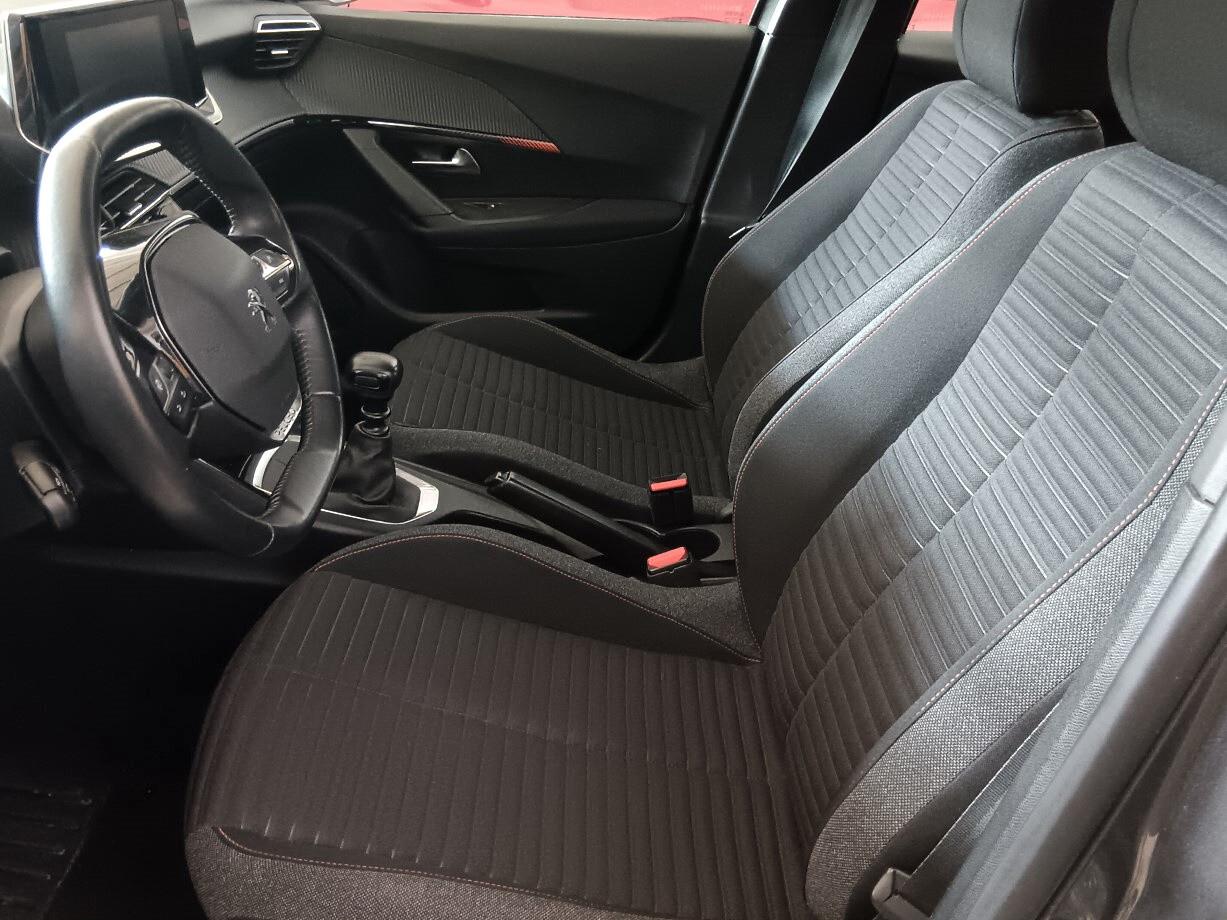 Peugeot 2008 Allure 1.2 PureTech (100 cv)