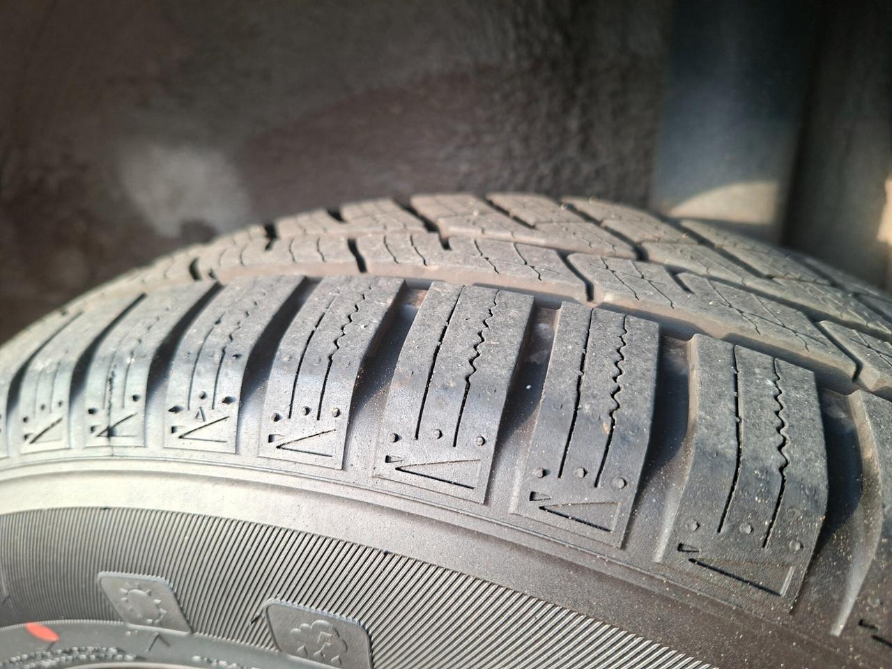 Toyota Yaris 1.3 Sol *EURO 4*