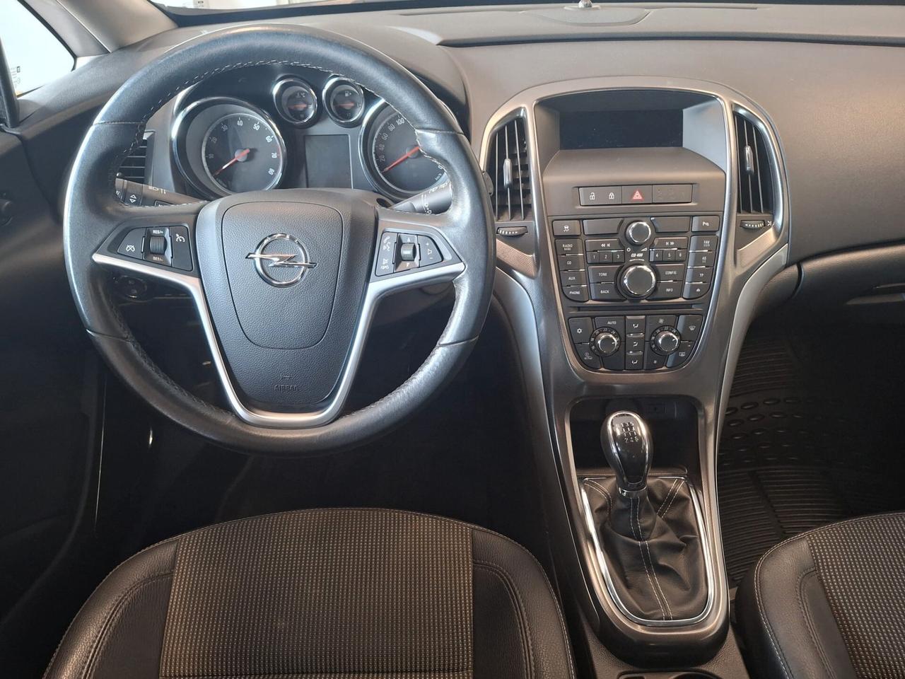 Opel Astra 5p 1.4 t Cosmo 140cv