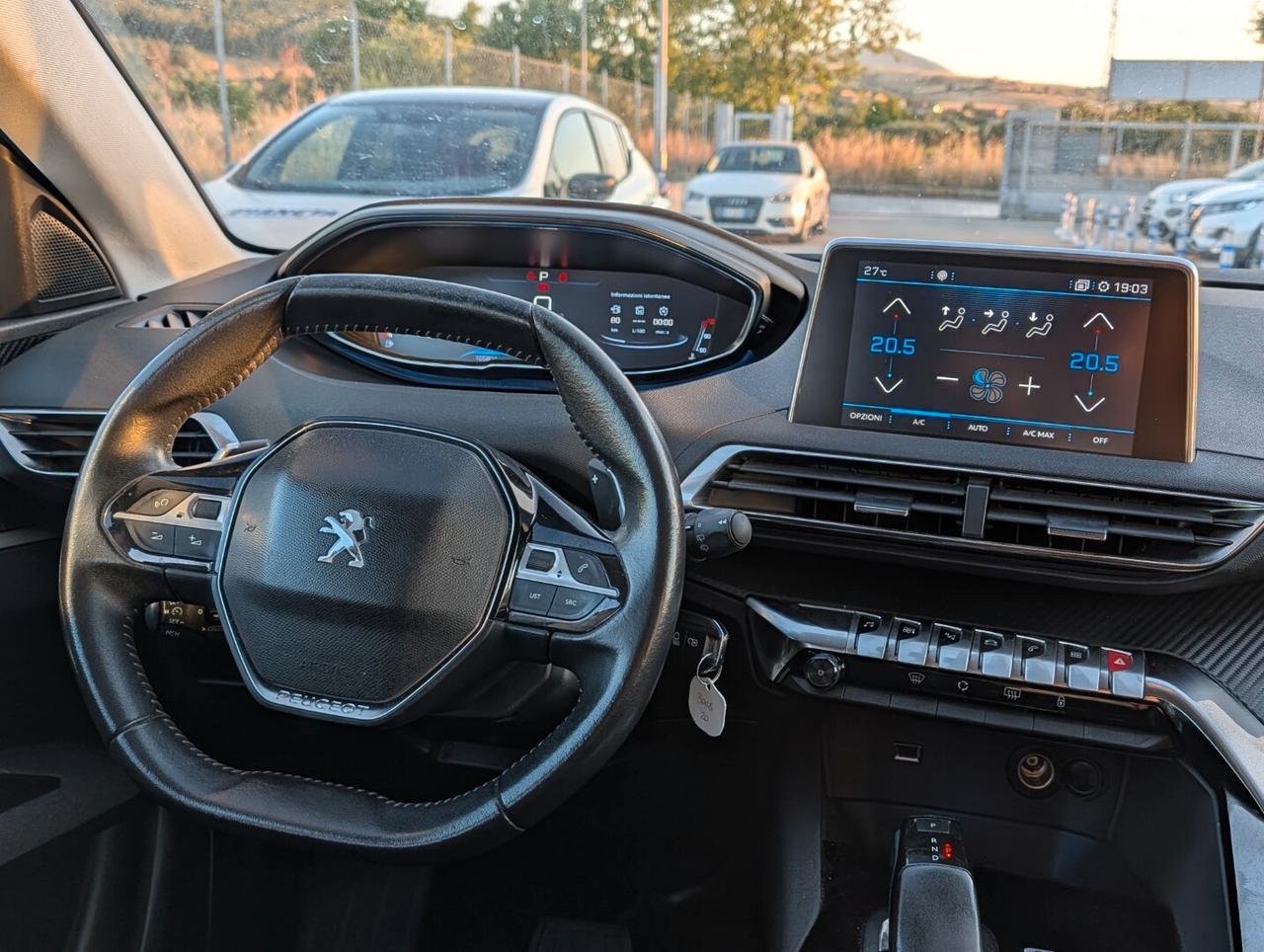 Peugeot 3008 BlueHDi 130 S&S Business