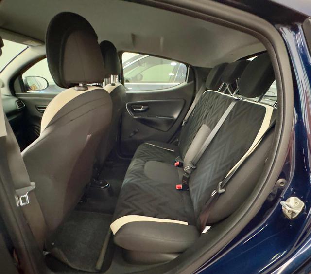 LANCIA Ypsilon 1.2 69 CV 5 porte Gold