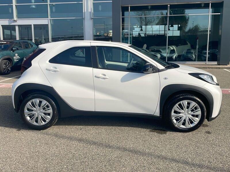 Toyota Aygo X Aygo X 1.0 VVT-i 72 CV 5 porte Active S-CVT