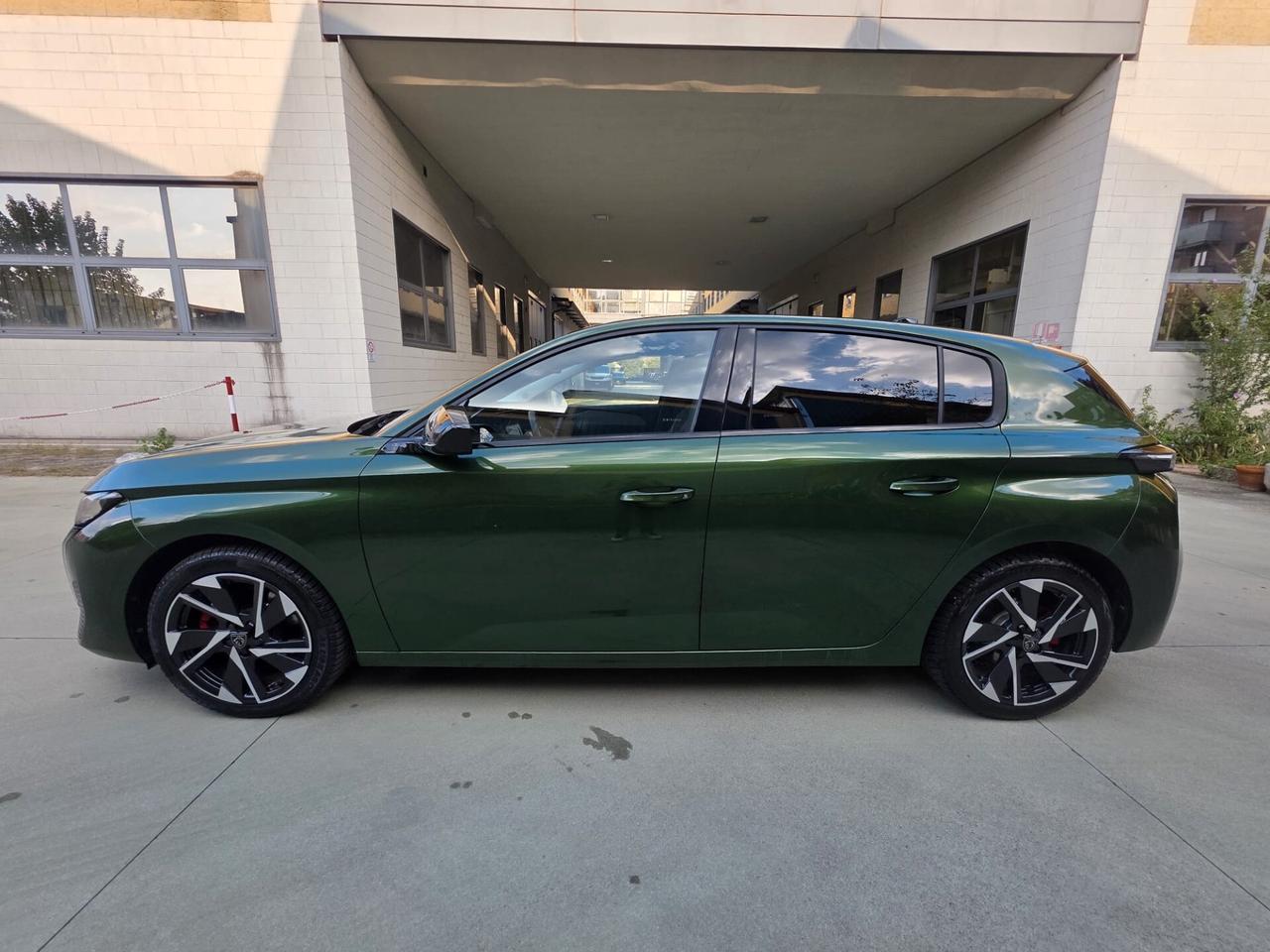 Peugeot 308 1.2 hybrid 136cv Prezzo Reale