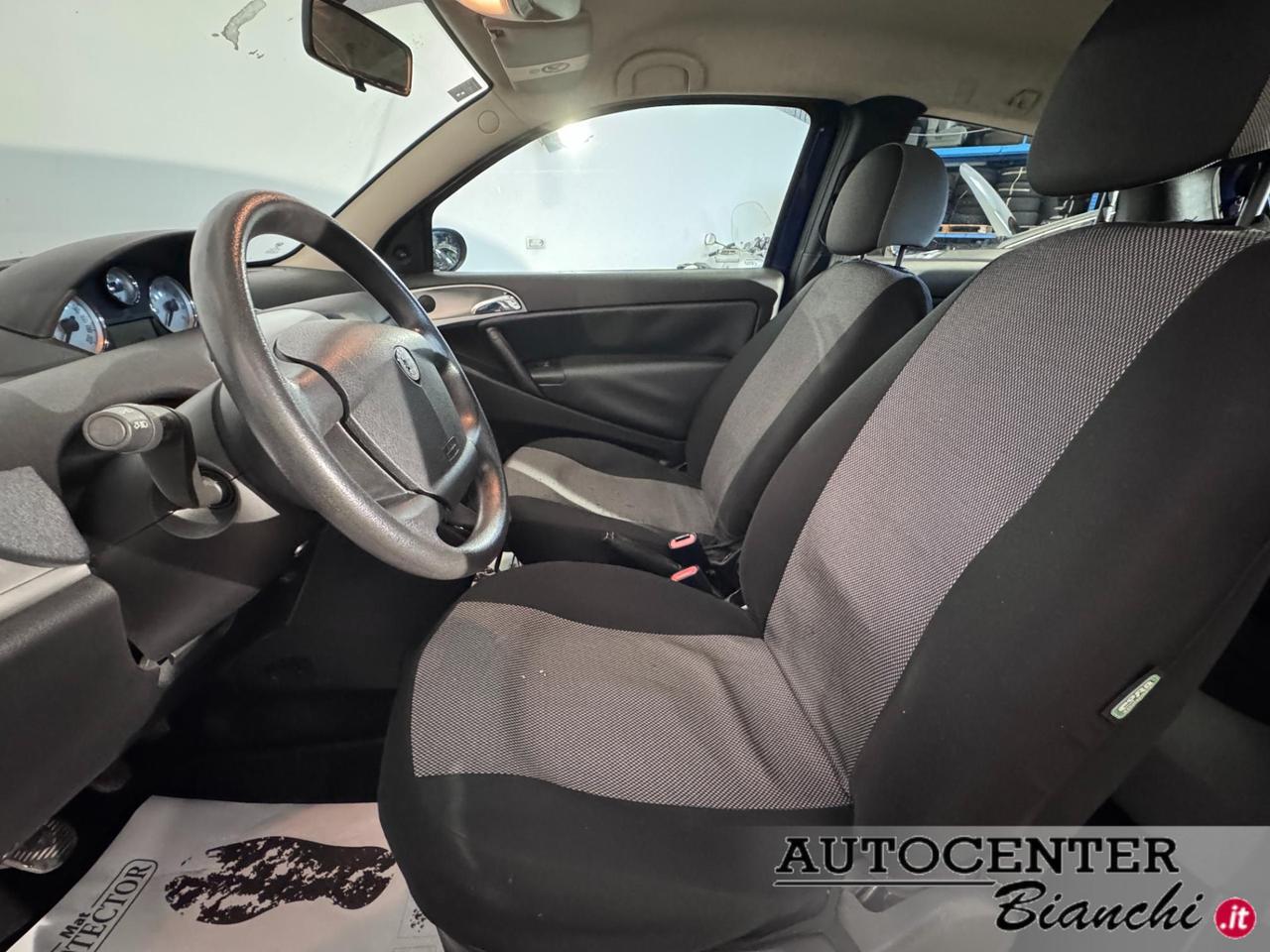 Lancia Ypsilon 3 Porte Ypsilon 1.2 8v