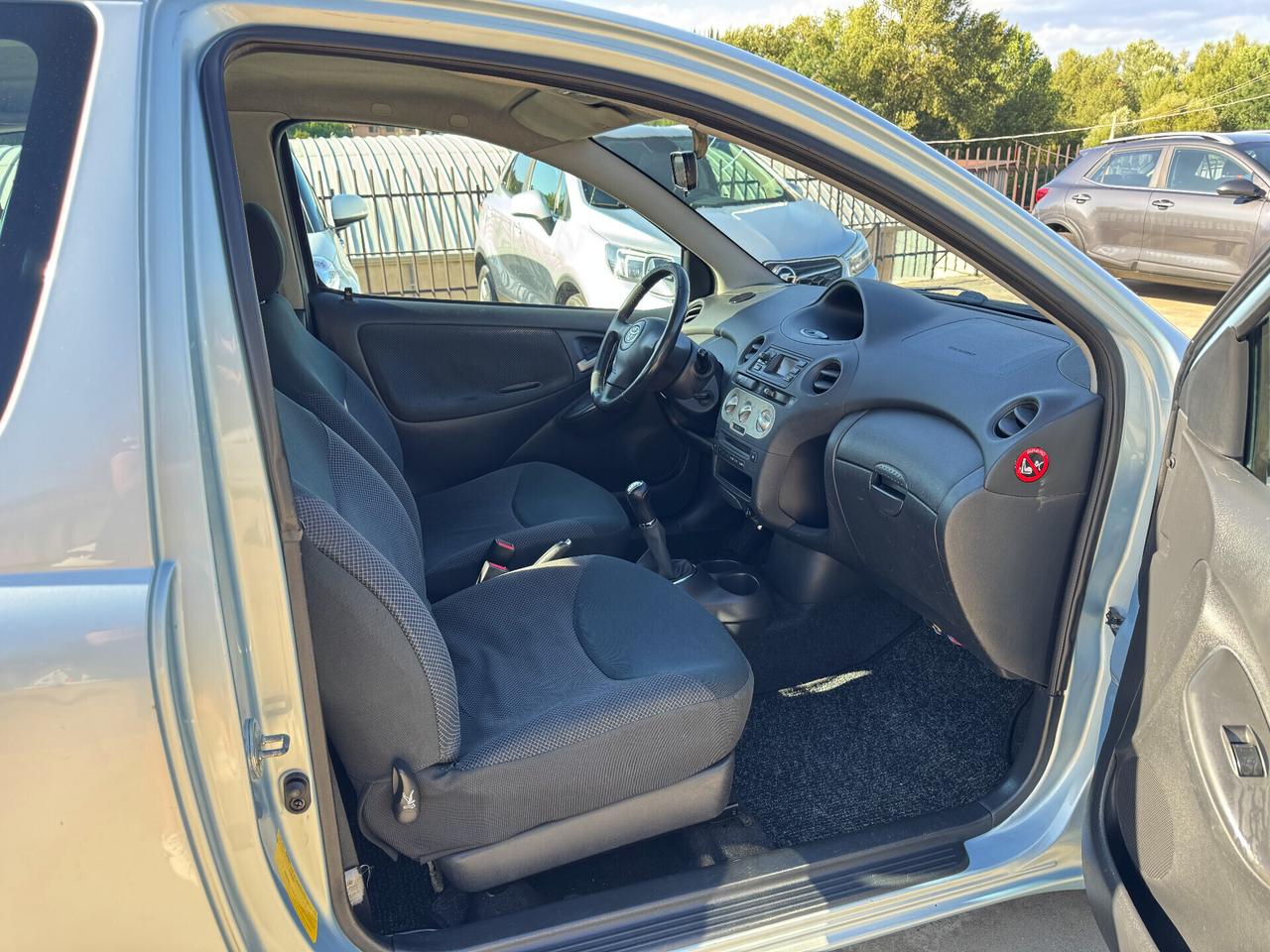 TOYOTA YARIS 1.4 D-4D/UNIPROP/185.000KM