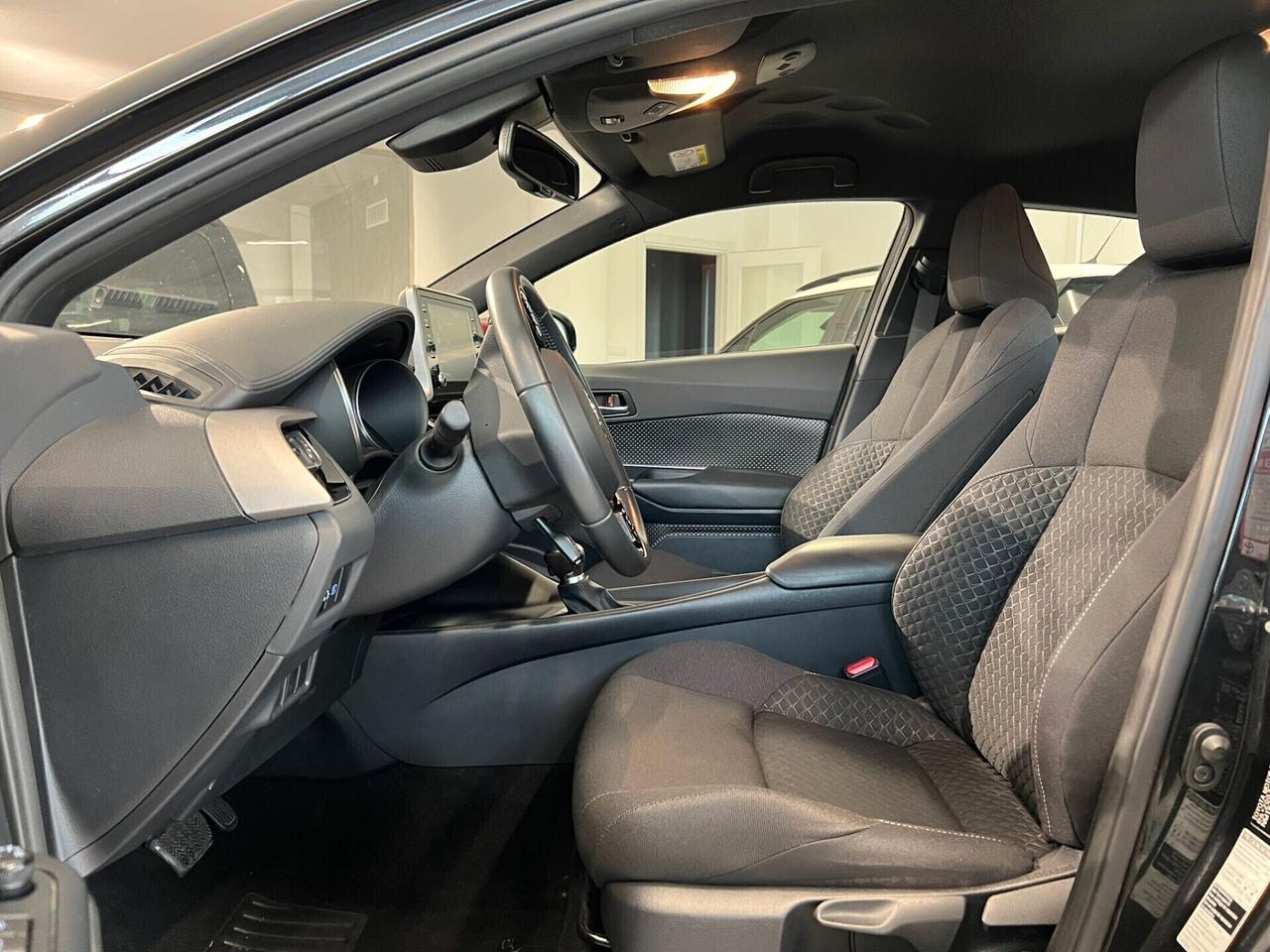 Toyota C-HR 1.8 Hybrid E-CVT GR Sport