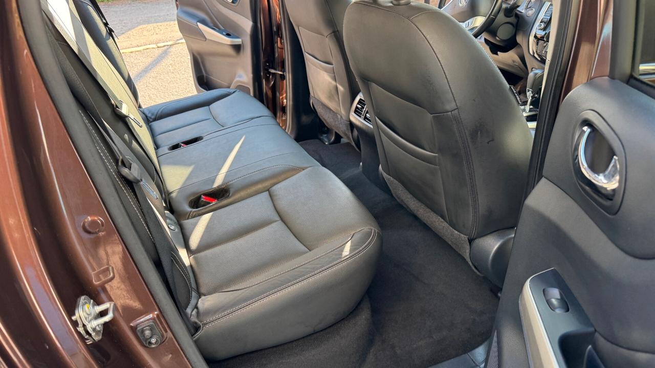 Nissan Navara 2.3 dCi 190 CV 7AT 4WD Double Cab Tekna