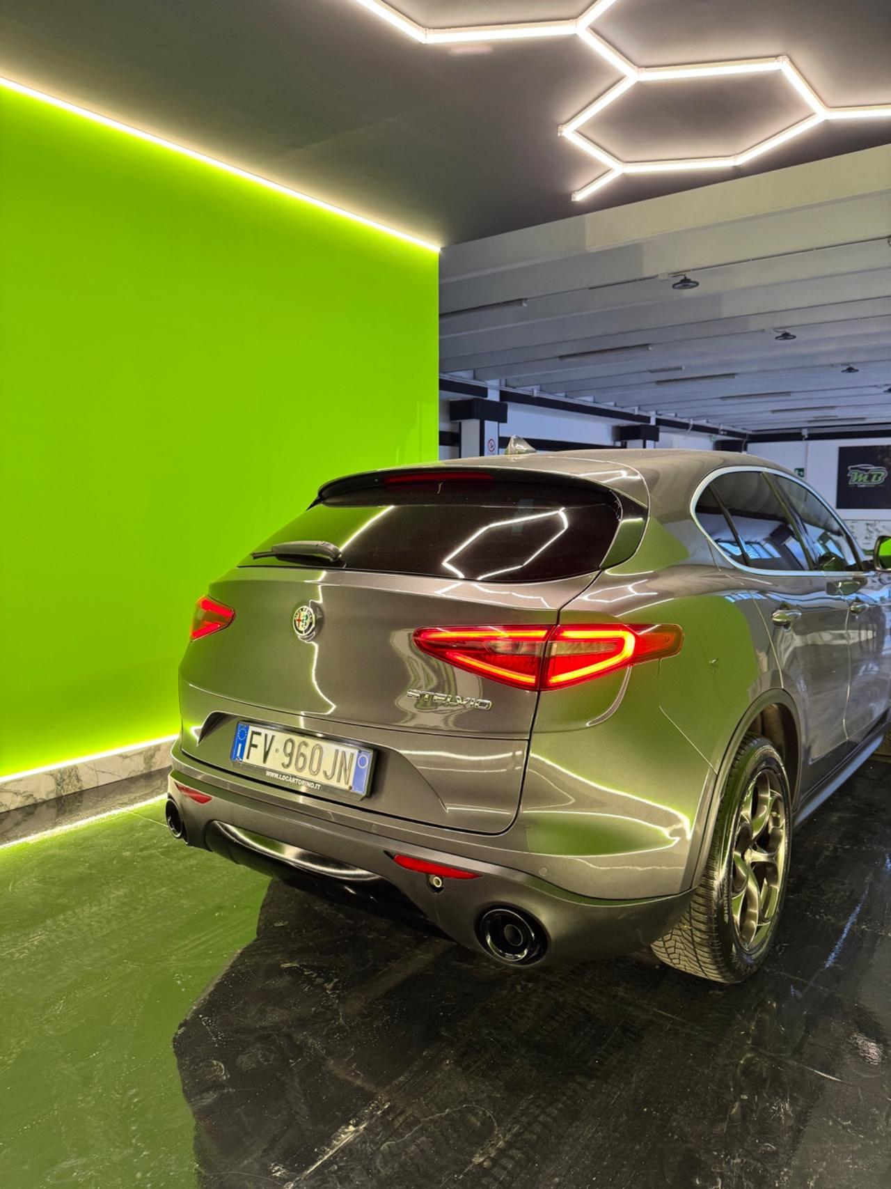 Alfa Romeo Stelvio 2.2 Turbodiesel 190 CV AT8 RWD Executive