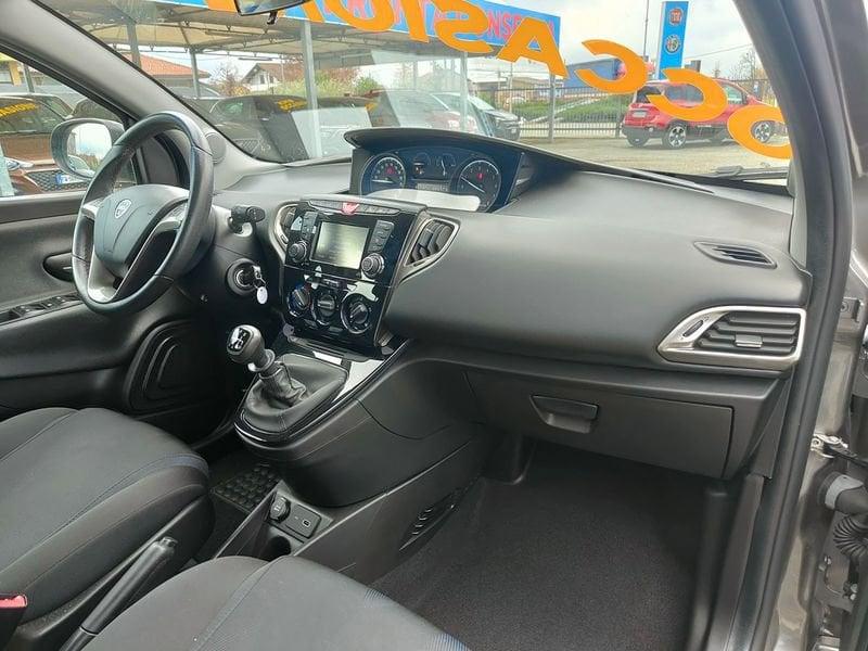 Lancia Ypsilon III 2015 5 Porte 1.0 FireFly Hybrid 70cv Gold S&S