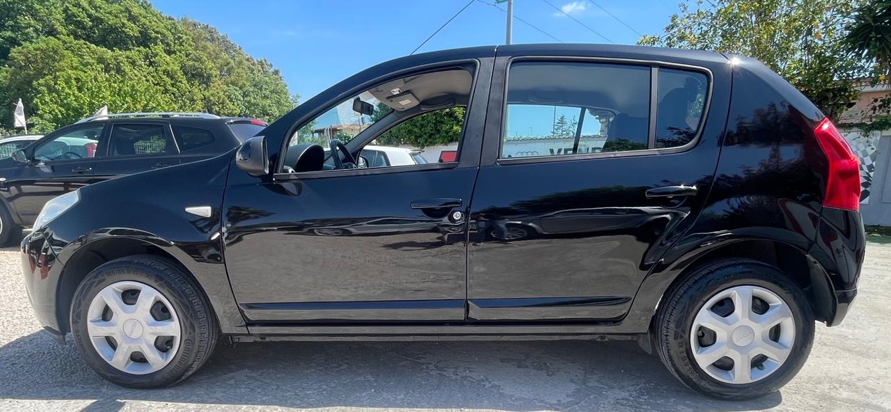 Dacia Sandero Laurèate 1.4 8v 75cv GPL