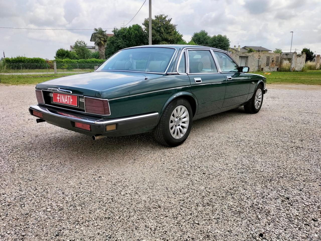 Jaguar XJ Sovereign 4.0