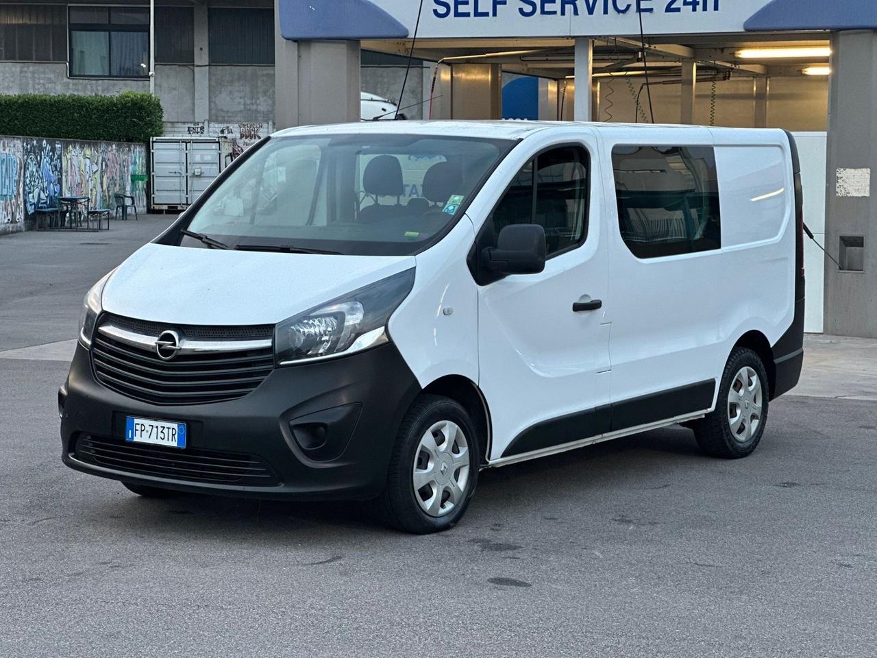 Opel Vivaro 6 posti autocarro