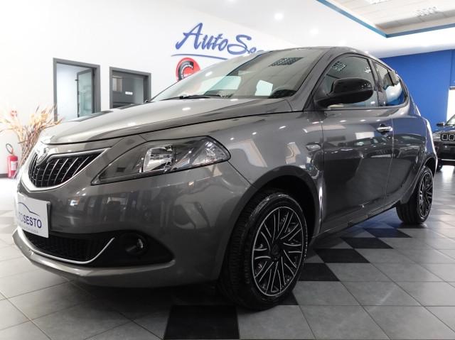 Lancia Ypsilon III 1.0 FIREFLY HYBRID 70 CV GOLD