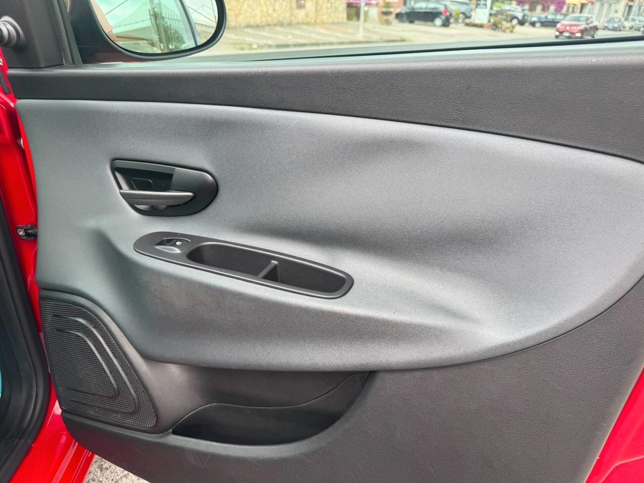 Lancia Ypsilon 1.2 69 CV 5 porte GPL Ecochic Gold