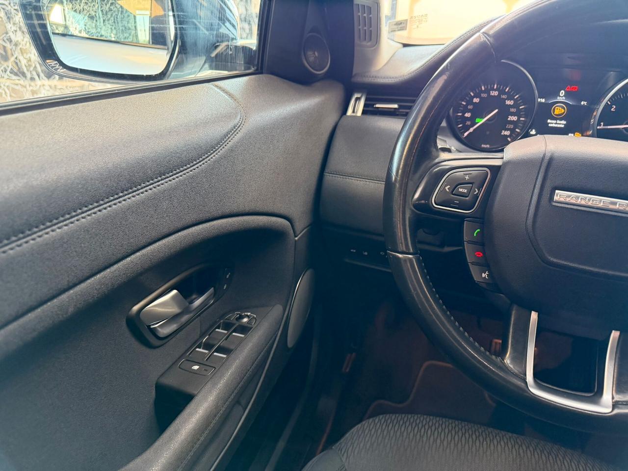 Land Rover Range Evoque 2.0 TD4 150 CV 5p. Business