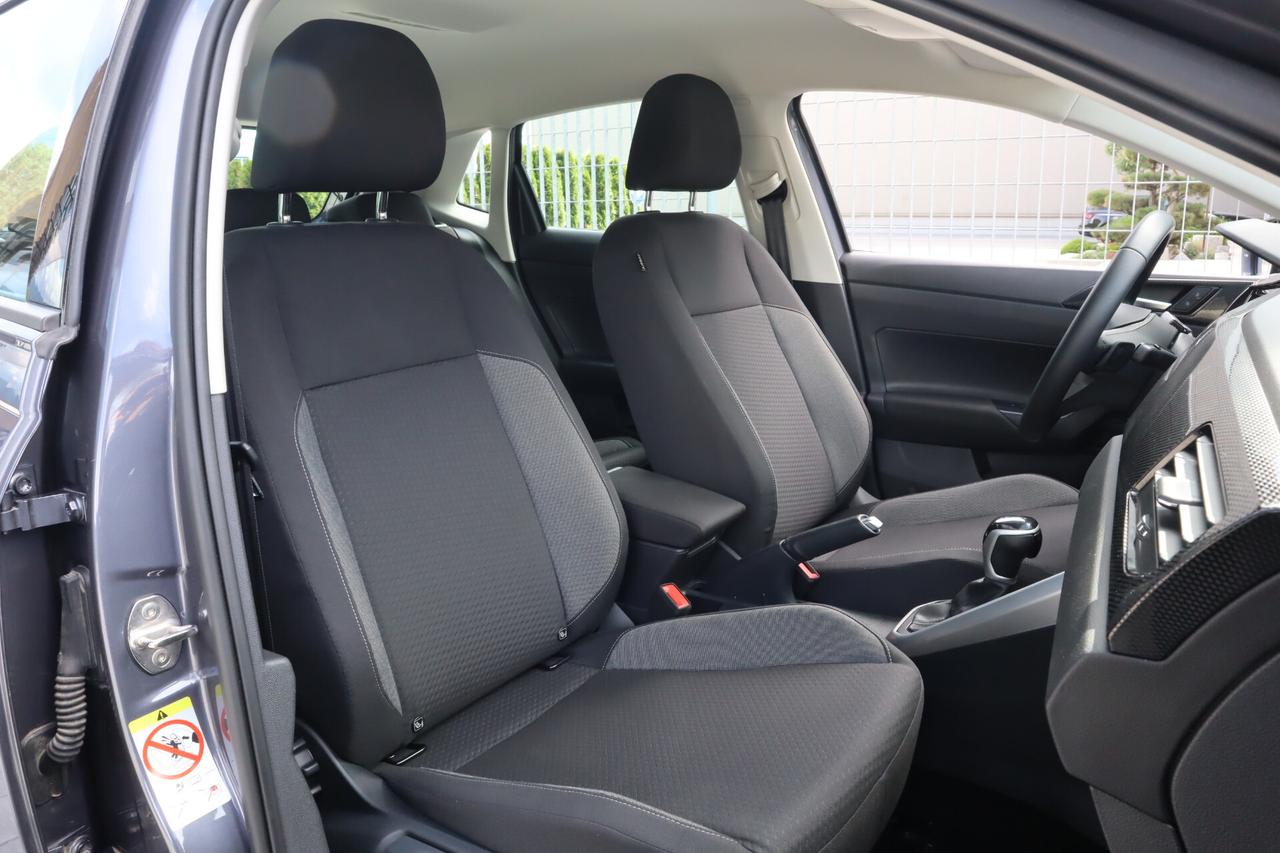Volkswagen Polo LIFE 95CV DSG LED PDC SOLO 34.400KM!