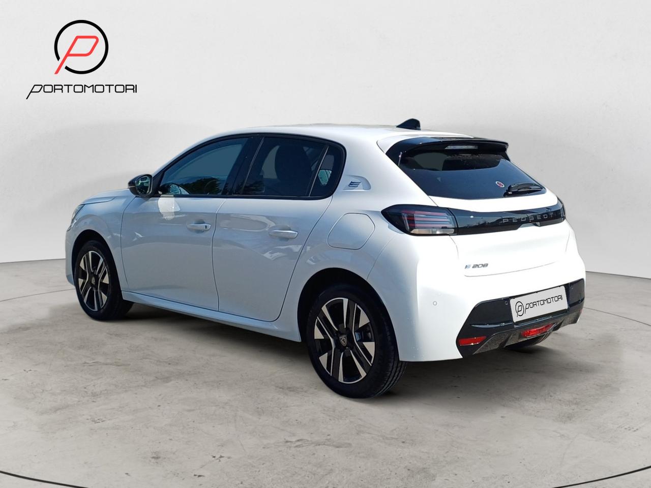 PEUGEOT e-208 ALLURE - Motore Elettrico 136cv (100kW)