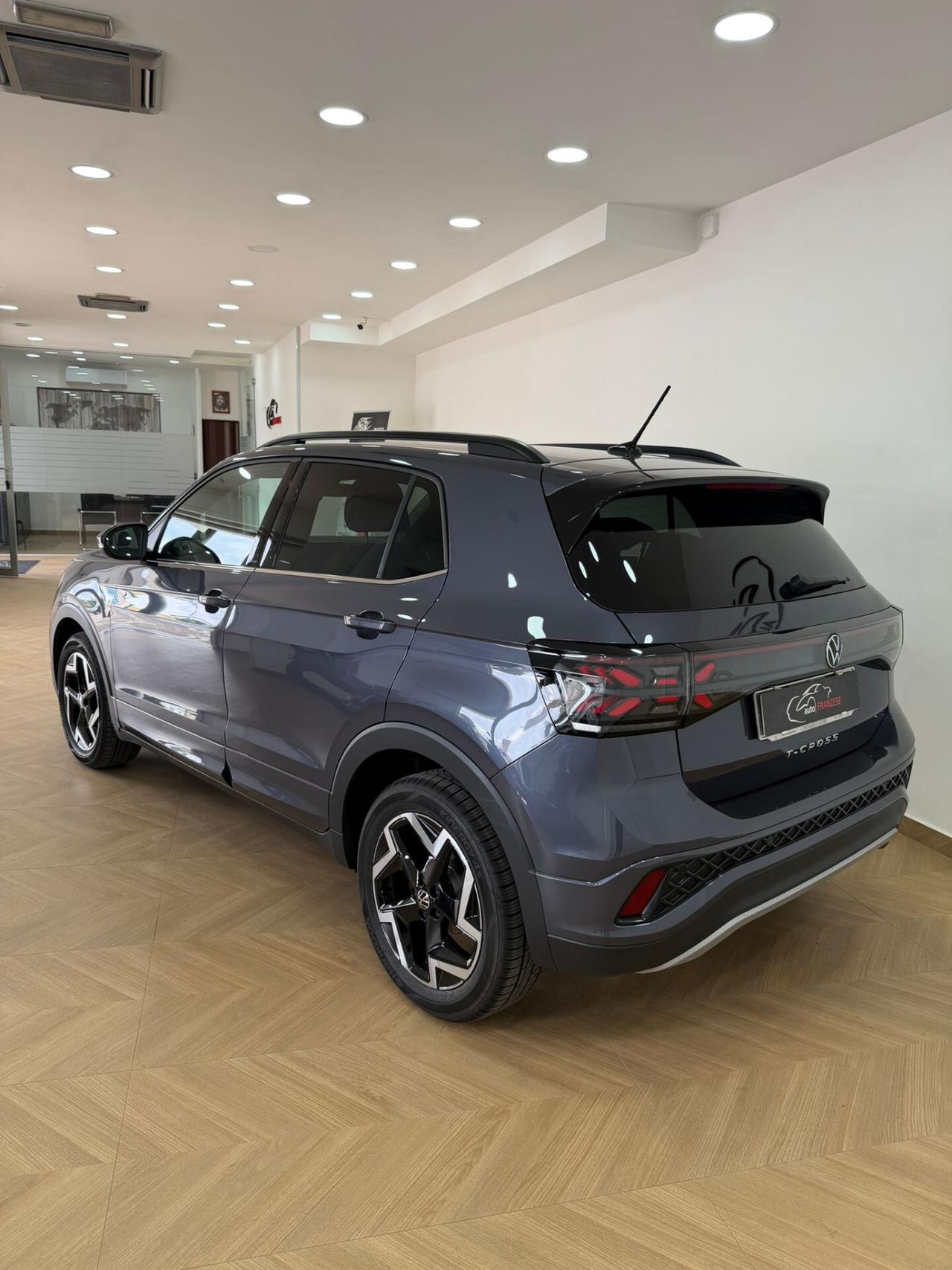 Volkswagen T-Cross 1.0 TSI 115 CV DSG R-Line Plus