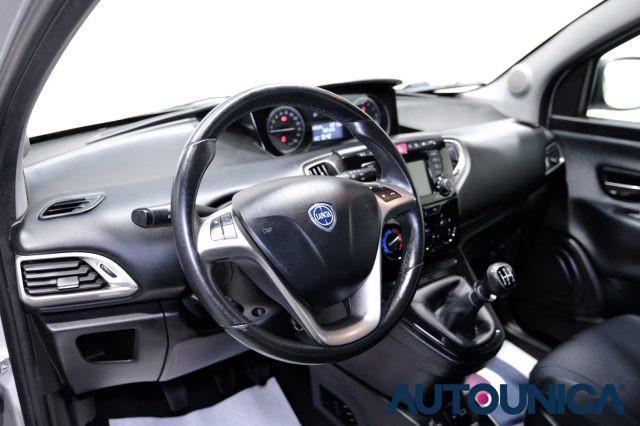 LANCIA Ypsilon 1.2 69 CV 5 PORTE S&S ELEFANTINO BLU NEOPATENTATI