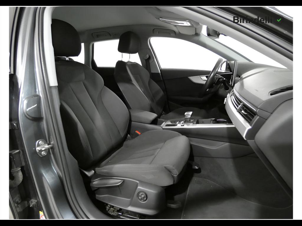 AUDI A4 5ª serie - A4 35 TDI/163 CV S tronic S line edition