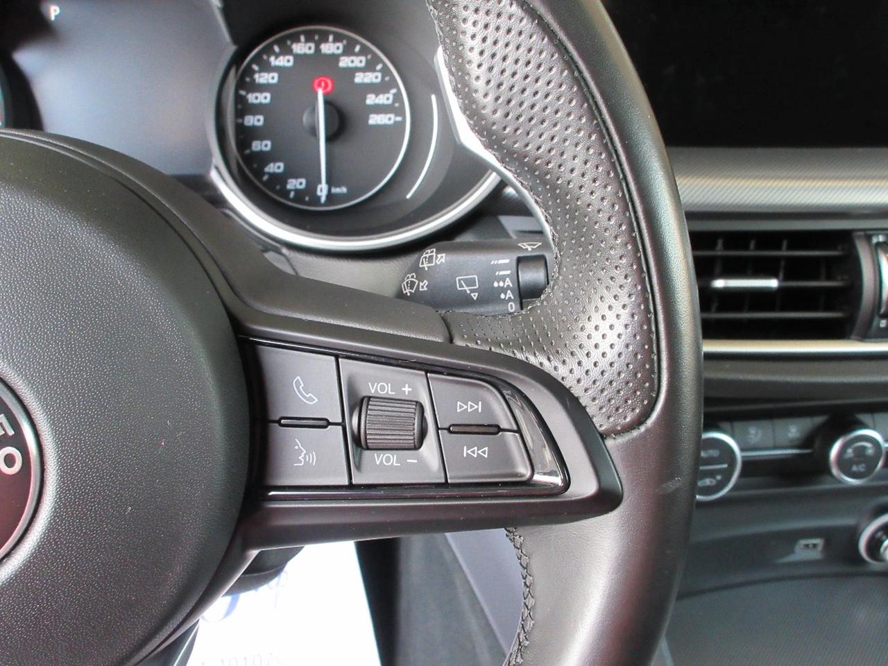 Alfa Romeo Stelvio 2.2 t Sprint Q4 190cv auto
