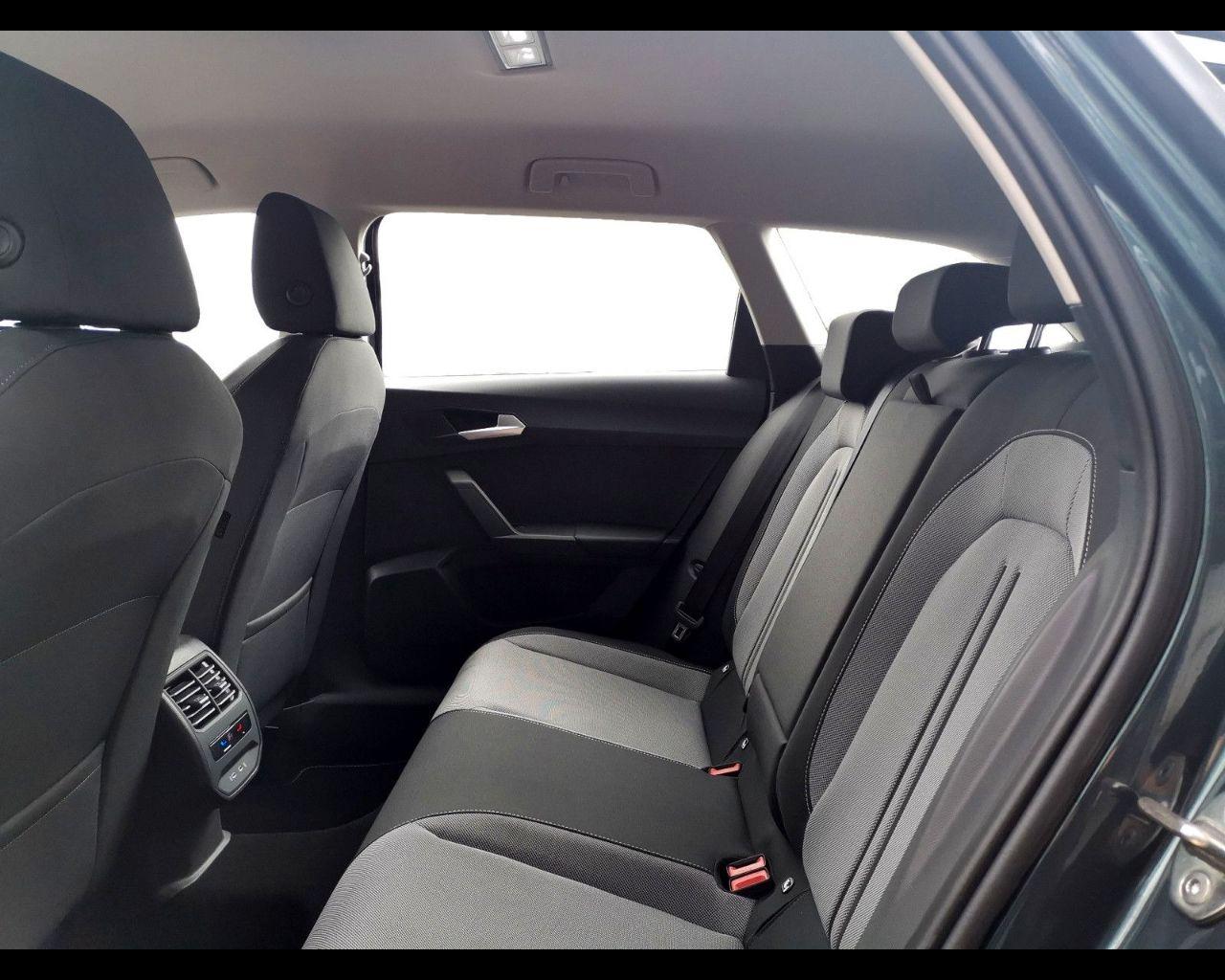 SEAT Leon IV 2020 Sportstourer - Leon Sportstourer 2.0 tdi Business 150cv dsg