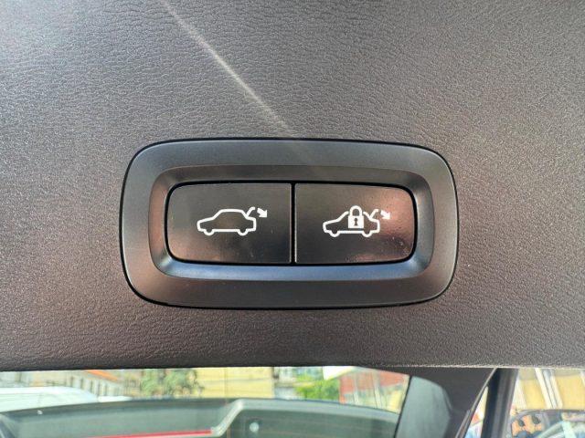 VOLVO XC40 T2 automatico Core (AUTOCARRO N1)