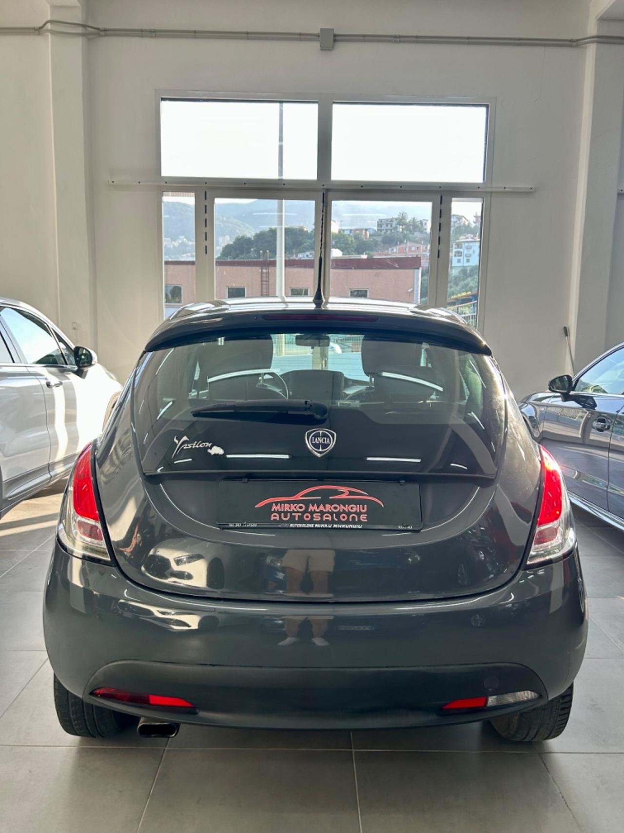 Lancia Ypsilon 1.2 69 CV 5 porte Gold FINANZIABILE