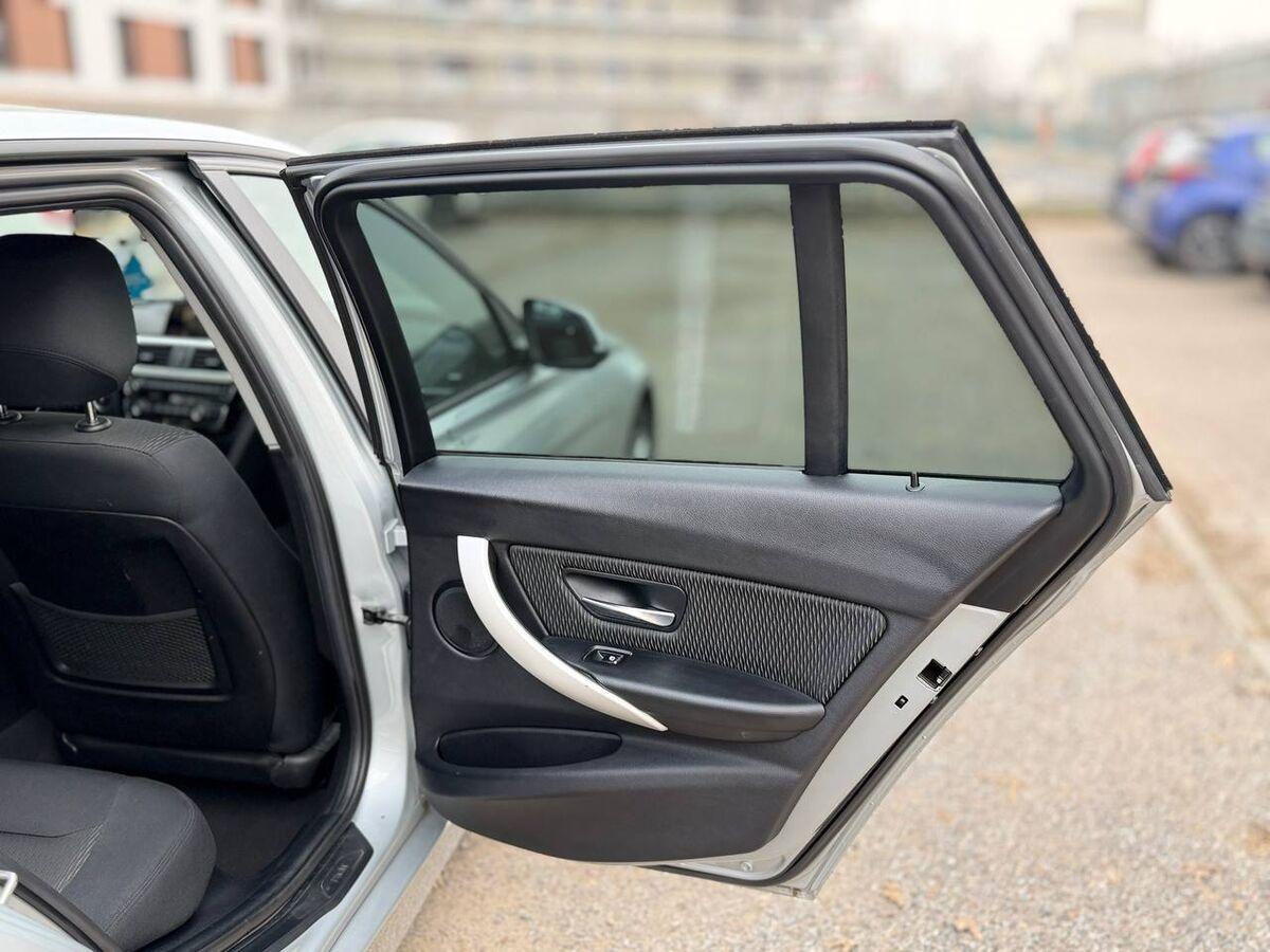 BMW Serie 3 Touring 318d Business Advantage auto BMW SERVICE!