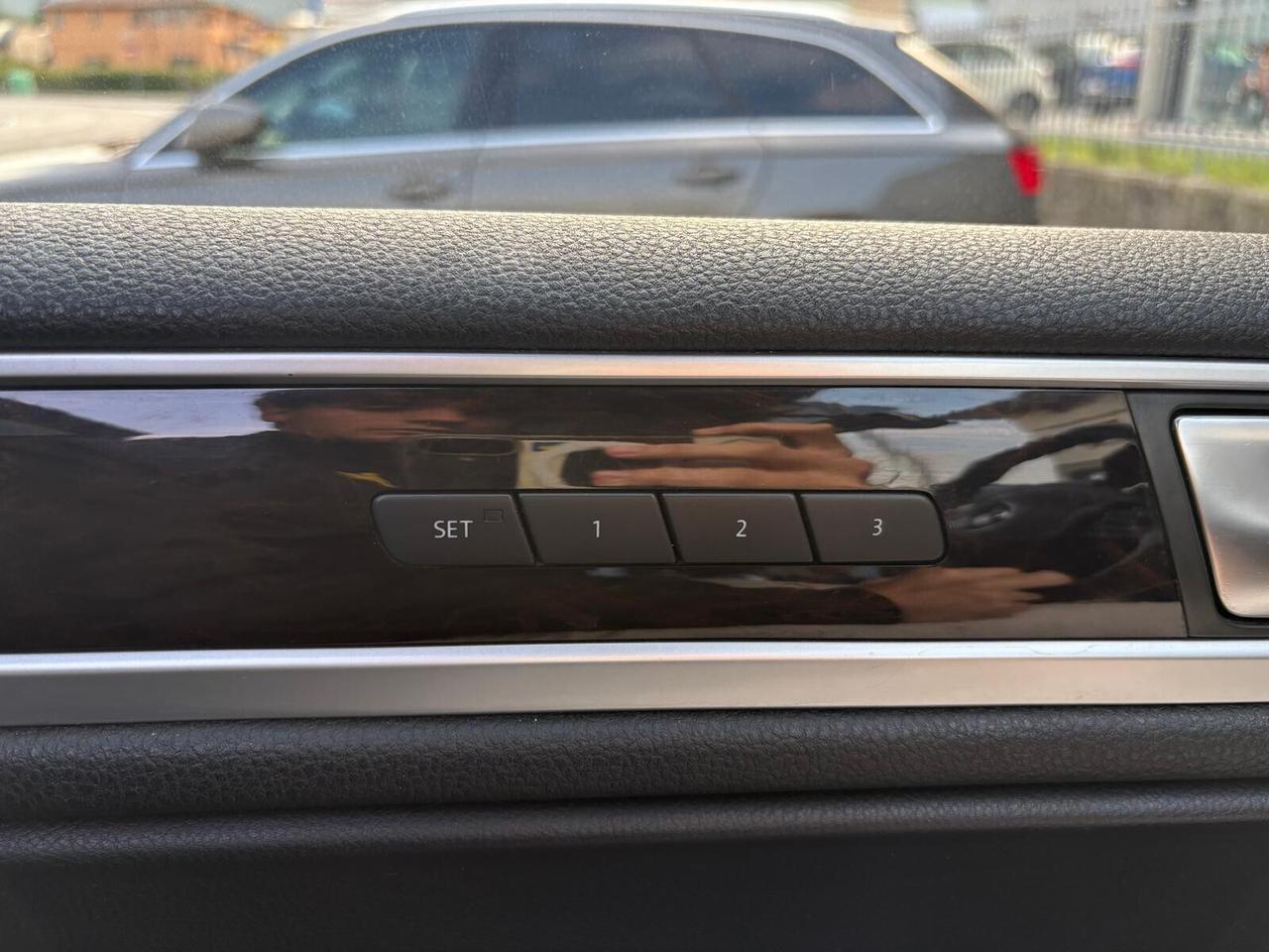 Volkswagen Touareg EXECUTIVE 3.0 V6 245cv