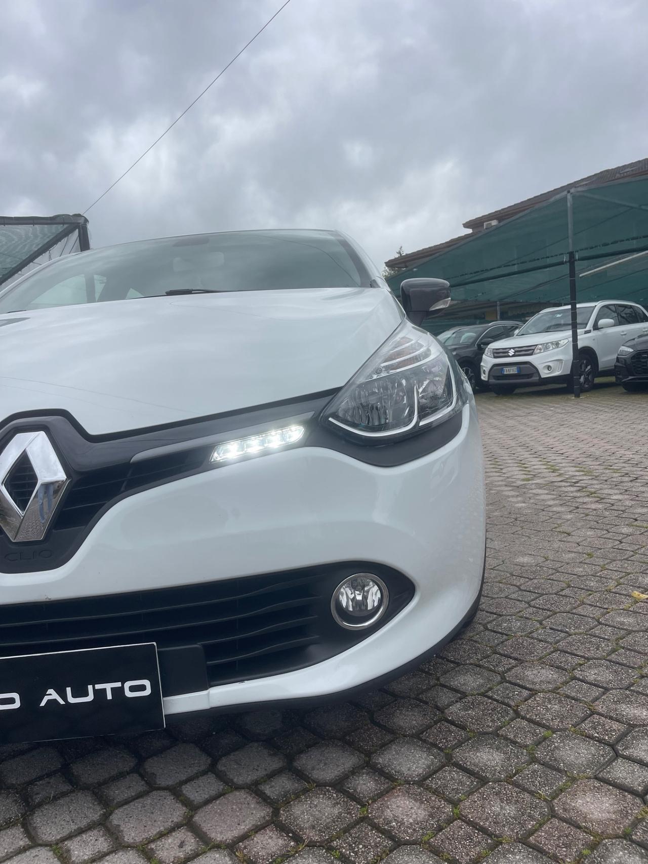 Renault Clio 1.2 75CV GPL 5 porte Costume National