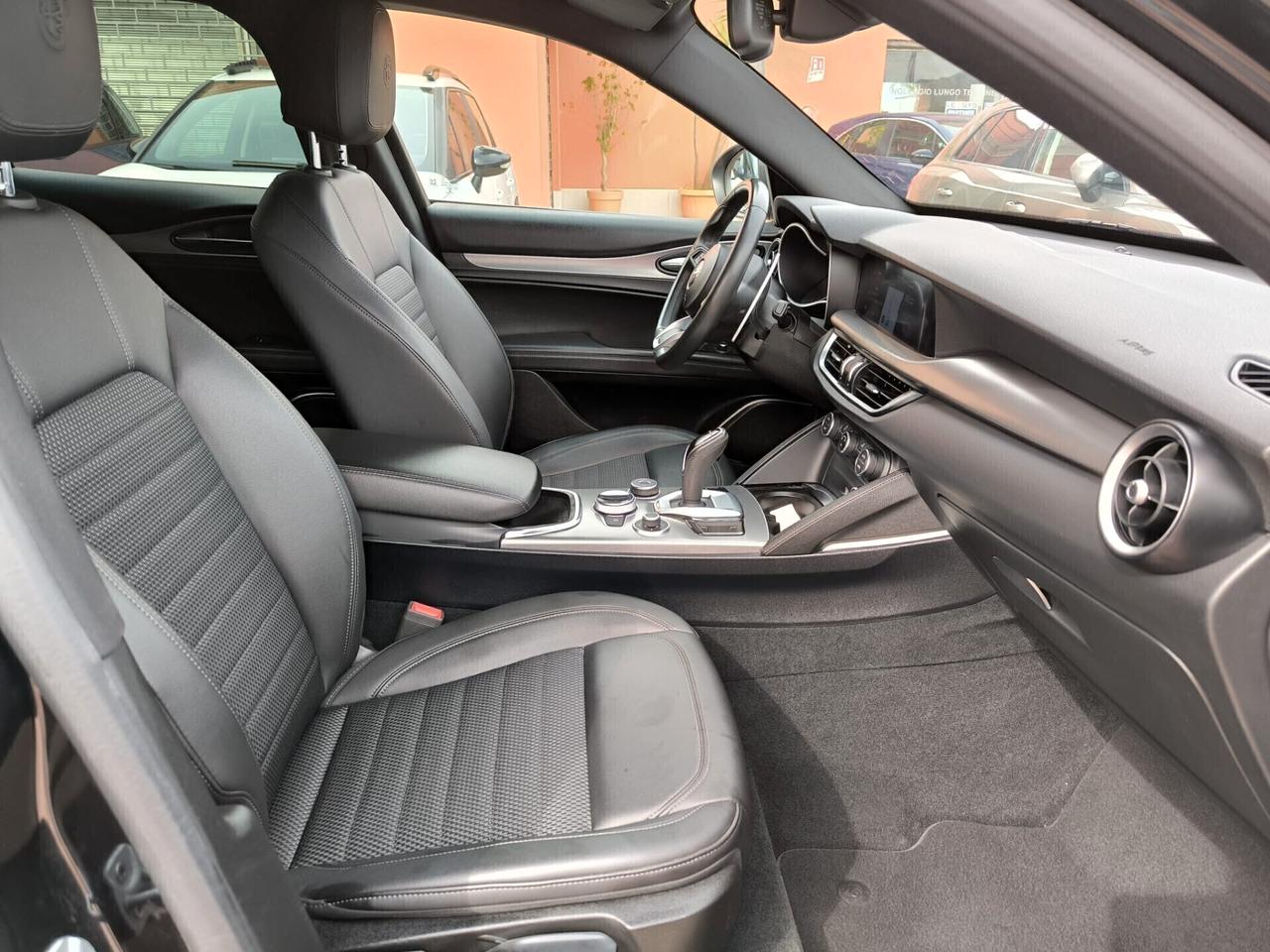 Alfa Romeo Stelvio 2.2 Turbodiesel 160 CV AT8 RWD Sprint